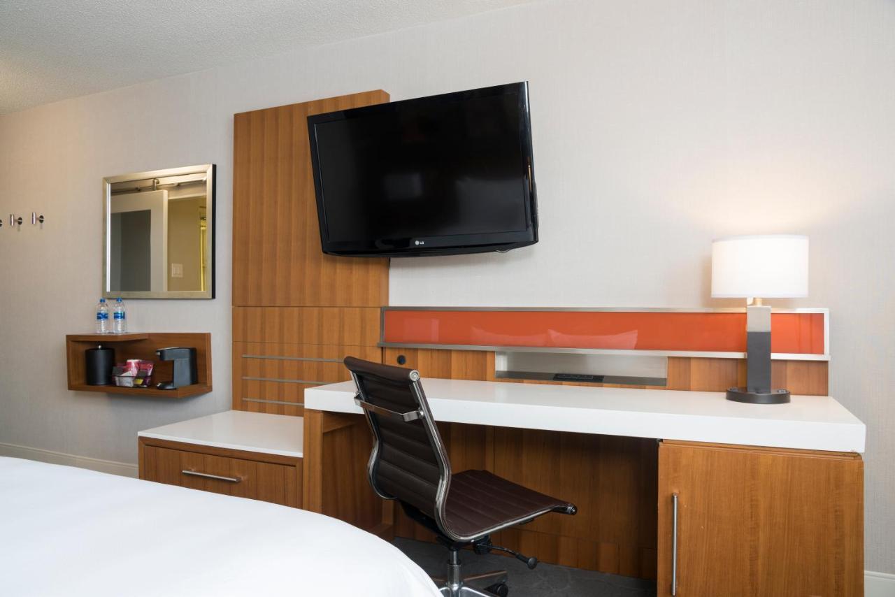 Kentwood Sonesta Hotel Grand Rapids Airport מראה חיצוני תמונה