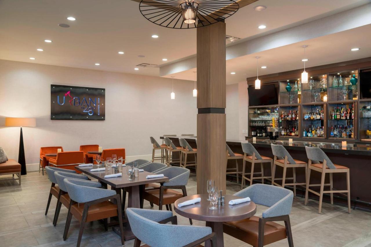 Kentwood Sonesta Hotel Grand Rapids Airport מראה חיצוני תמונה
