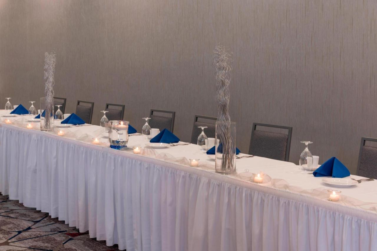 Kentwood Sonesta Hotel Grand Rapids Airport מראה חיצוני תמונה