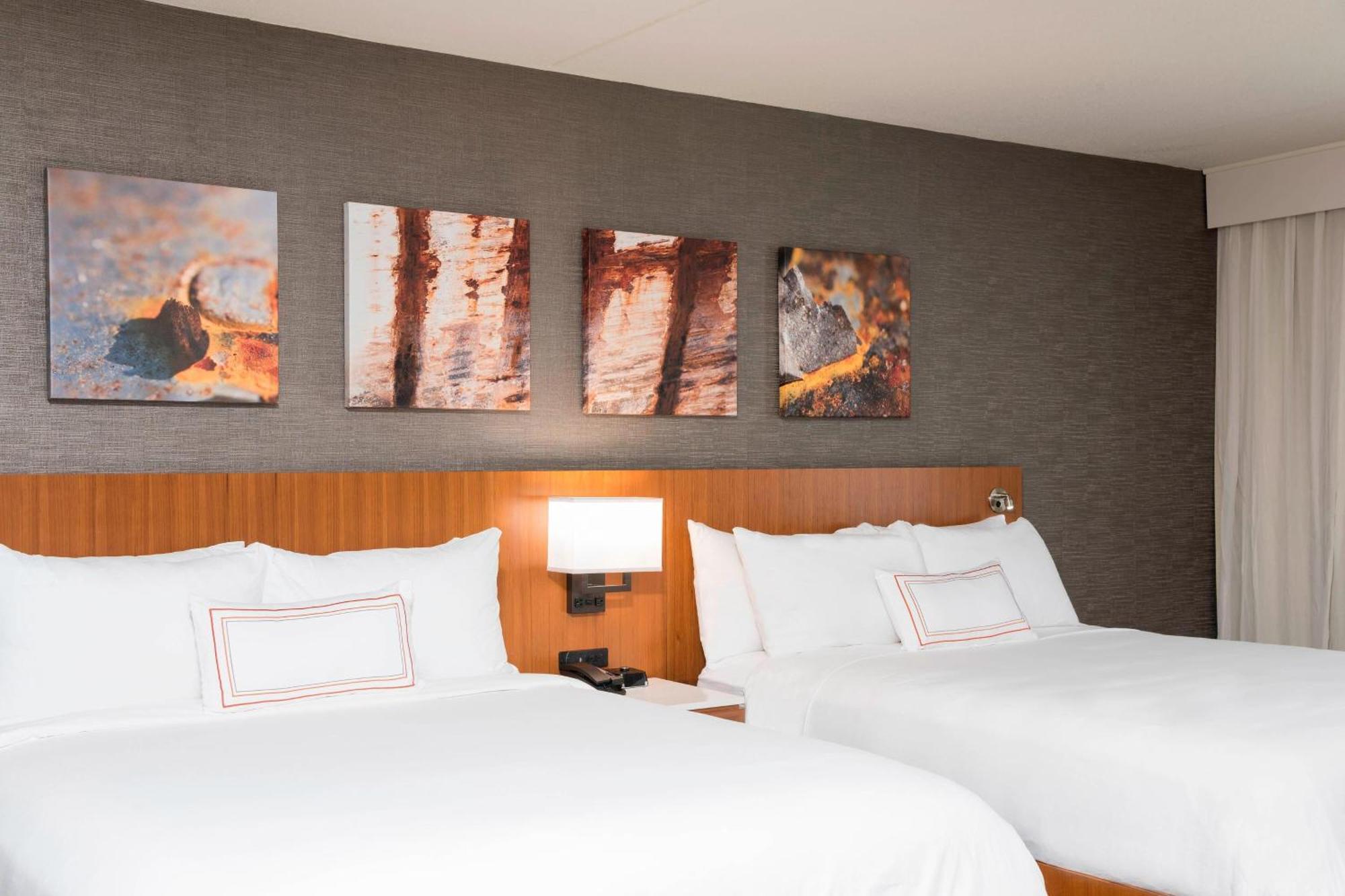 Kentwood Sonesta Hotel Grand Rapids Airport מראה חיצוני תמונה