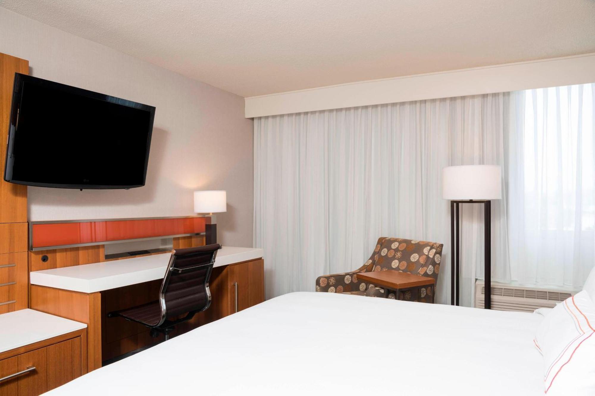 Kentwood Sonesta Hotel Grand Rapids Airport מראה חיצוני תמונה