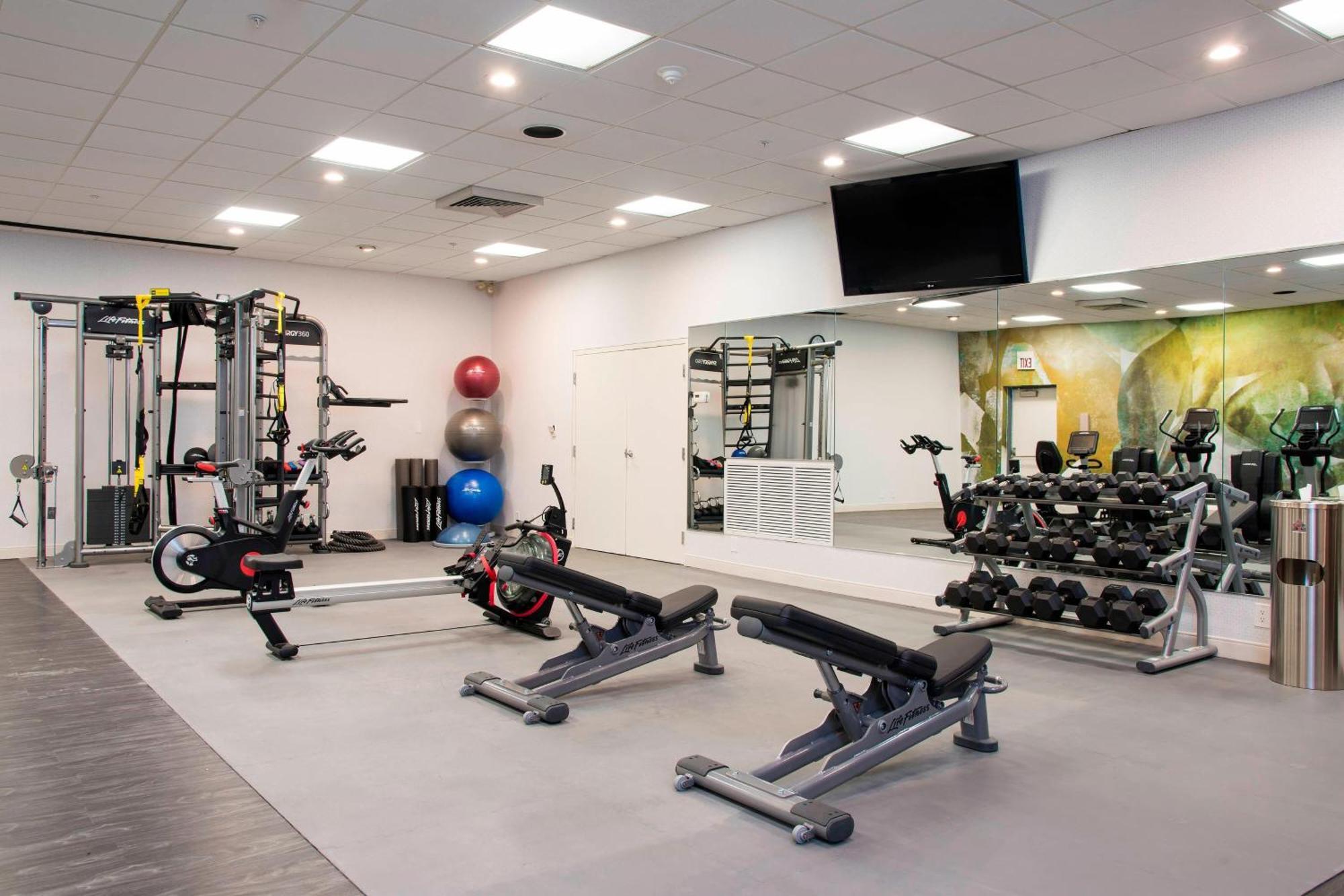 Kentwood Sonesta Hotel Grand Rapids Airport מראה חיצוני תמונה