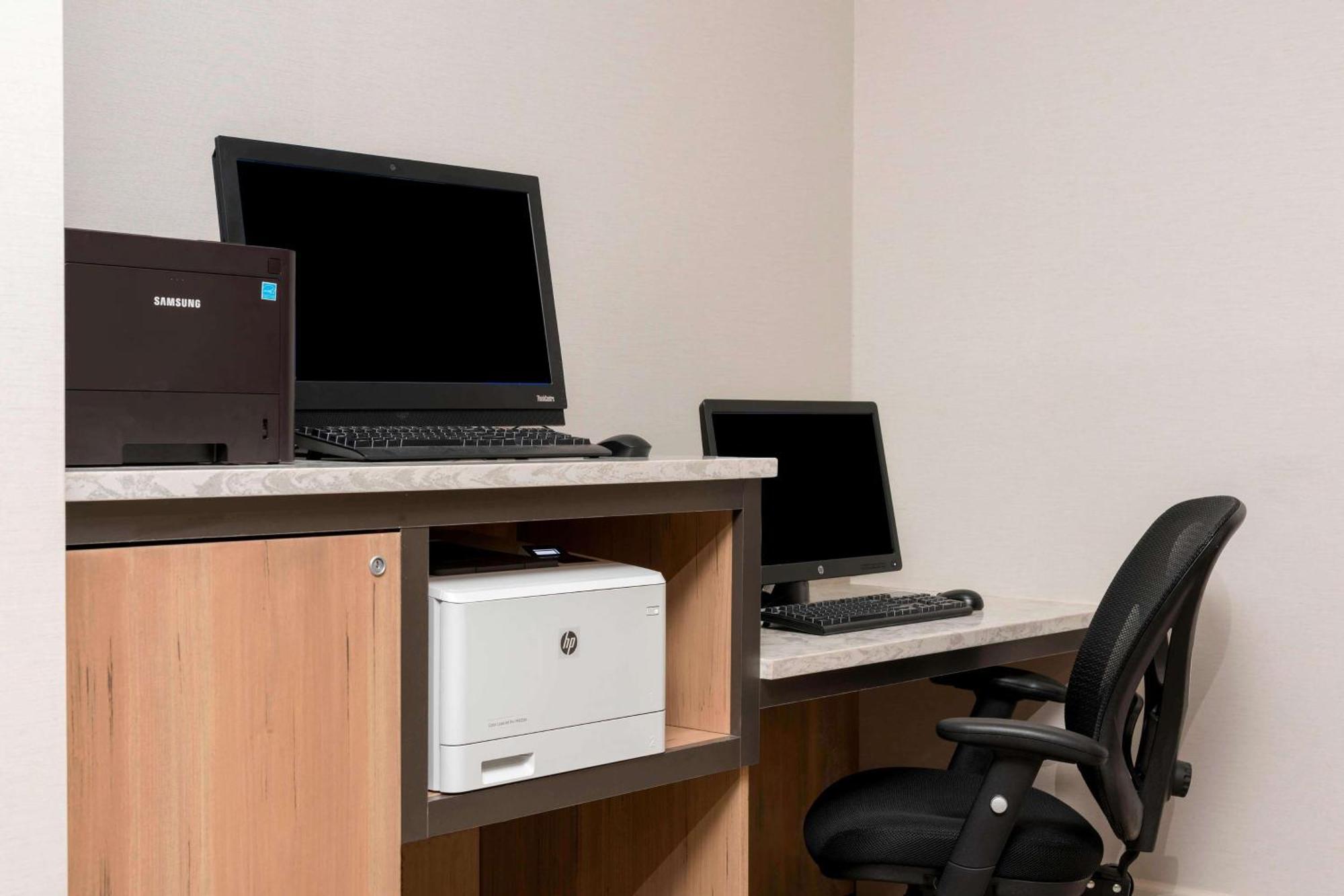 Kentwood Sonesta Hotel Grand Rapids Airport מראה חיצוני תמונה