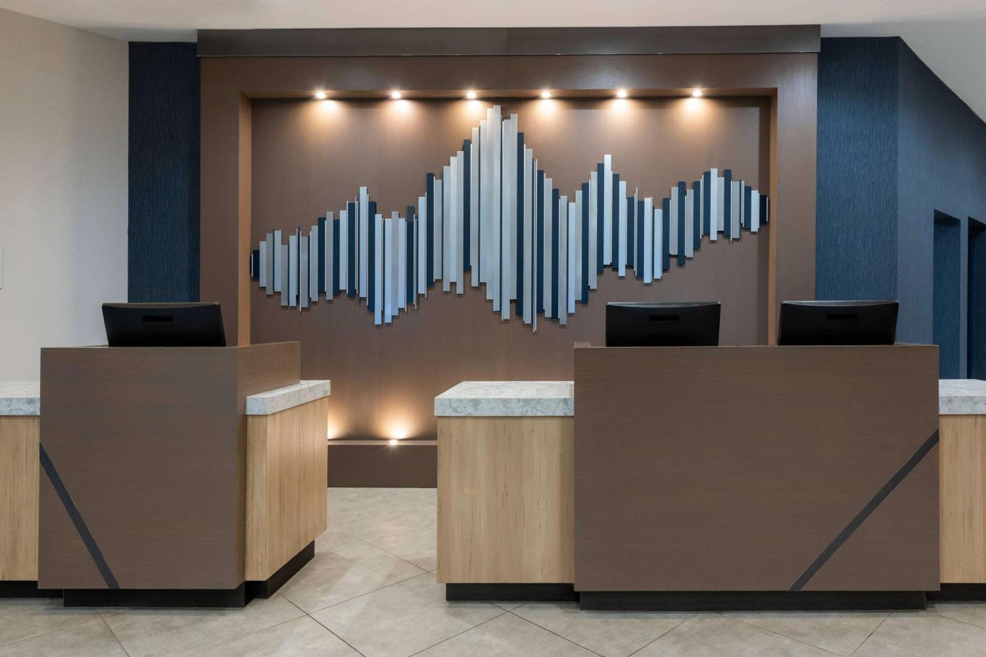 Kentwood Sonesta Hotel Grand Rapids Airport מראה חיצוני תמונה