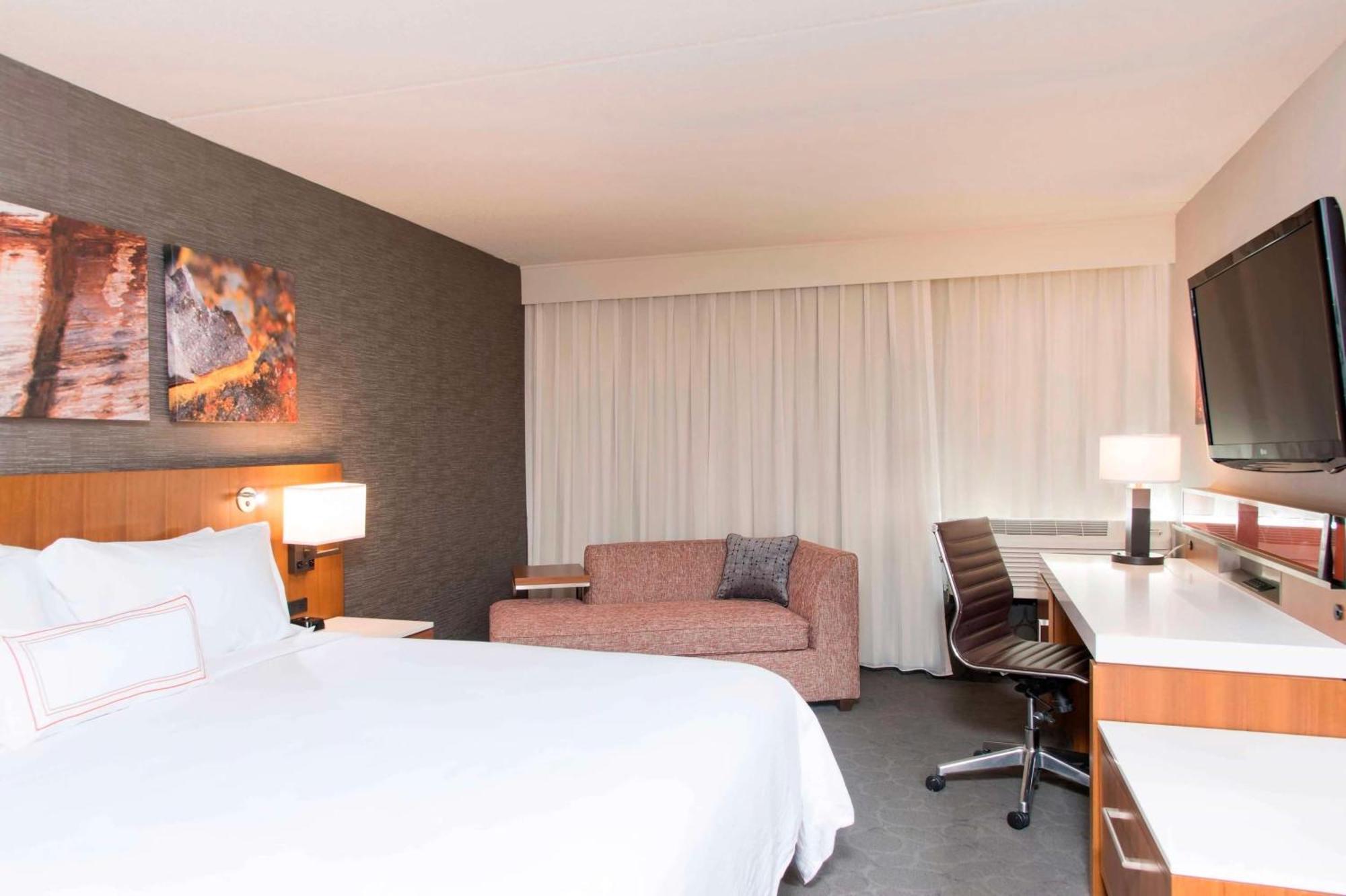 Kentwood Sonesta Hotel Grand Rapids Airport מראה חיצוני תמונה