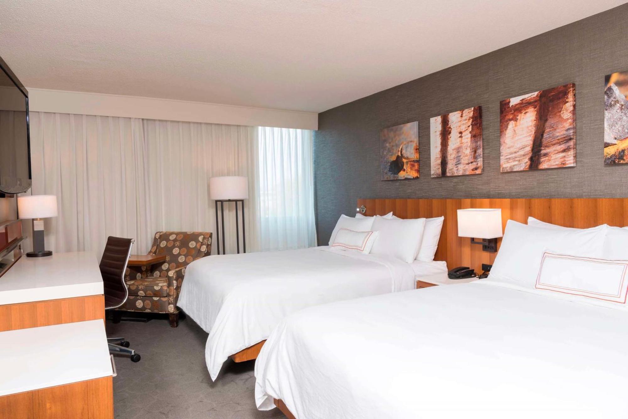 Kentwood Sonesta Hotel Grand Rapids Airport מראה חיצוני תמונה