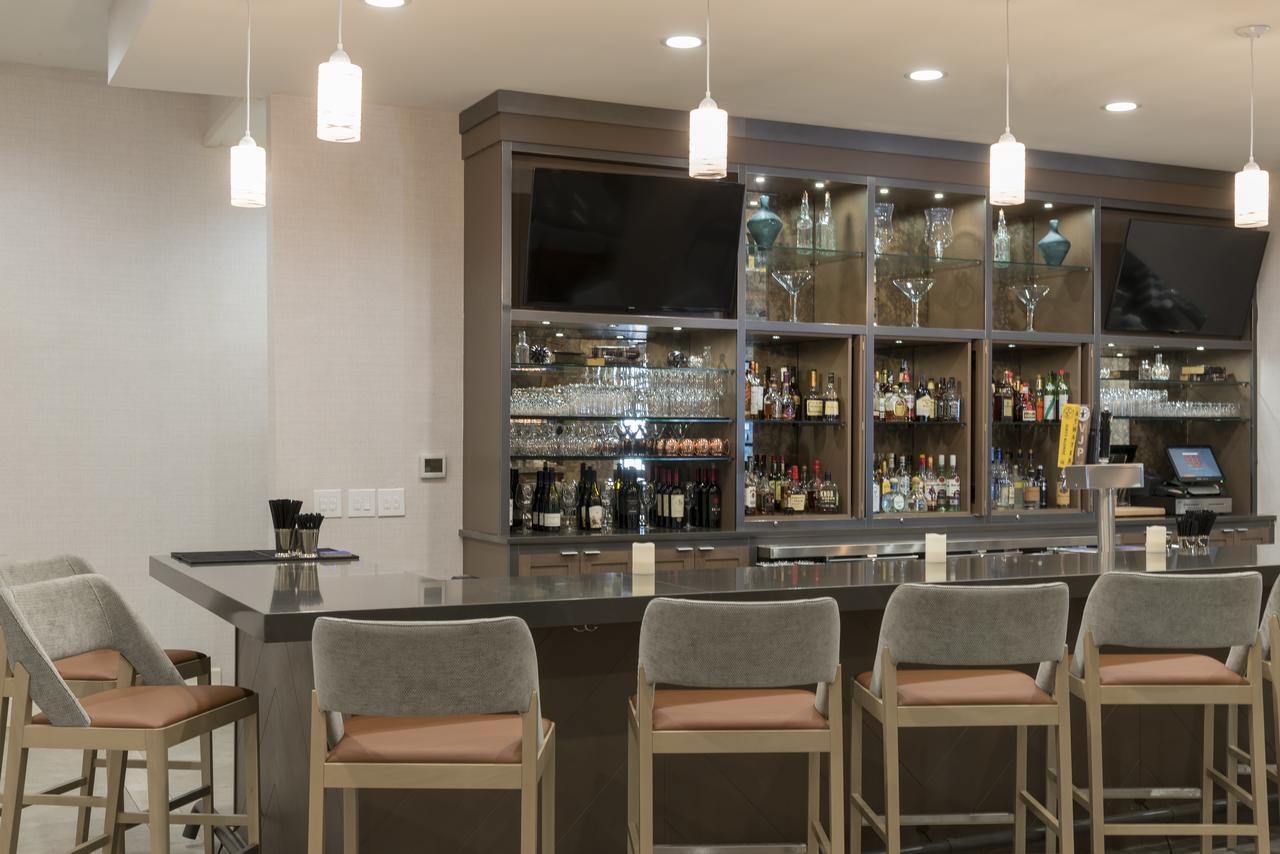Kentwood Sonesta Hotel Grand Rapids Airport מראה חיצוני תמונה